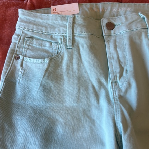 Old Navy Super Skinny Jeans - Picture 5 of 8